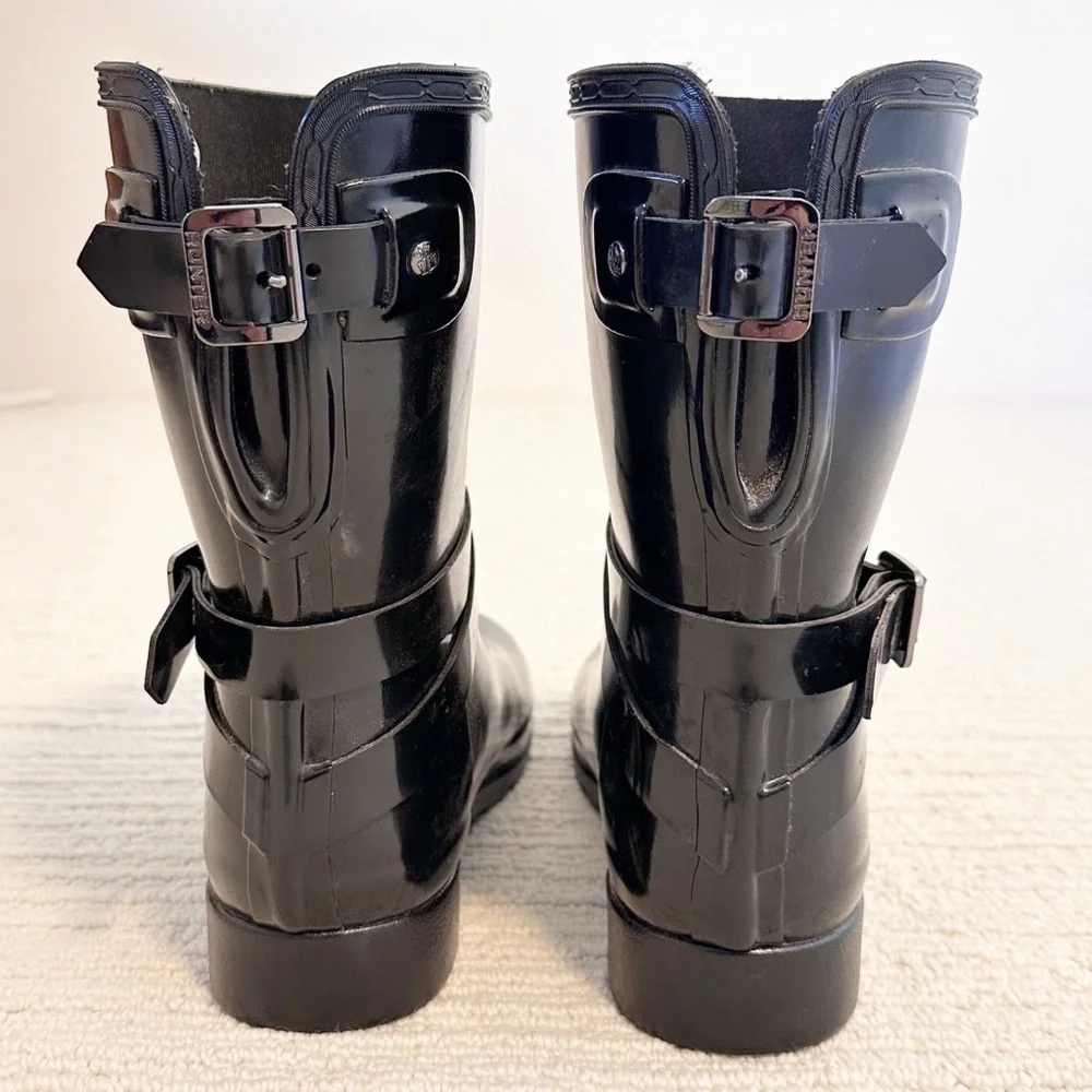 HUNTER Refined Adjustable Short Womens 10 Black Gloss Boots Rain Buckle Ankle
